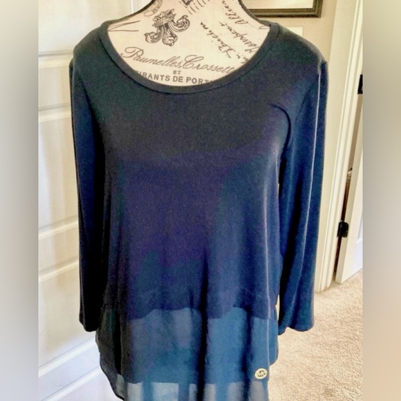 MICHAEL KORS Classic Black Scoop Neck, Semi Sheer Chiffon Hem Top Sz M - Picture 1 of 6